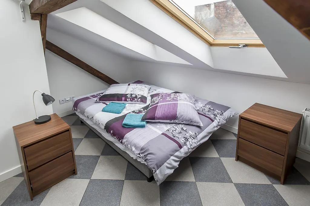 Attic Place Apartment Warsaw Homestay